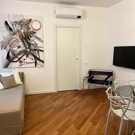 Appartamento Casa Vercelli Delizioso Bilocale Moderno Nella Vecchia *