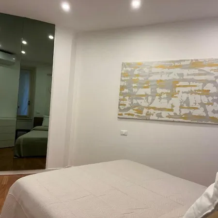 Lägenhet Casa Vercelli Delizioso Bilocale Moderno Nella Vecchia