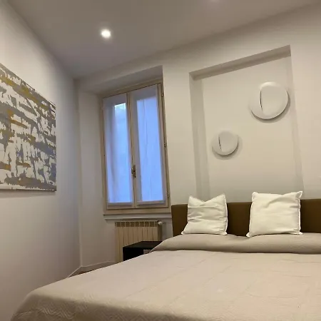 Casa Vercelli Delizioso Bilocale Moderno Nella Vecchia Lägenhet *